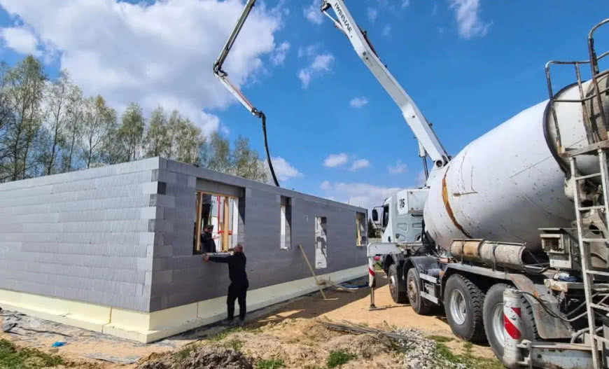 Poradnik inwestora – budowa ścian w domu